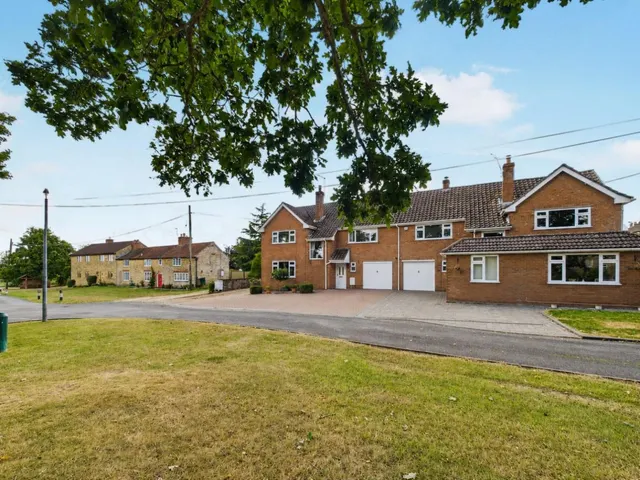 The Green, Ingham, Lincoln, photo 1