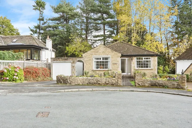 Hallfield Drive, Baildon, Shipley, photo 1