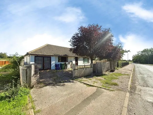 Fewcott Road, Fritwell, OX27, photo 1