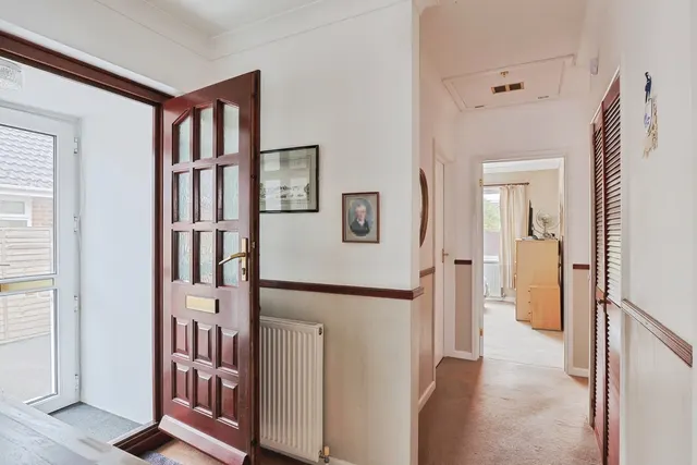 Elmhurst Way, West Moors, BH22, photo 3