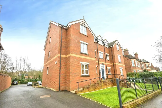Emscote Road, Warwick, CV34, photo 1