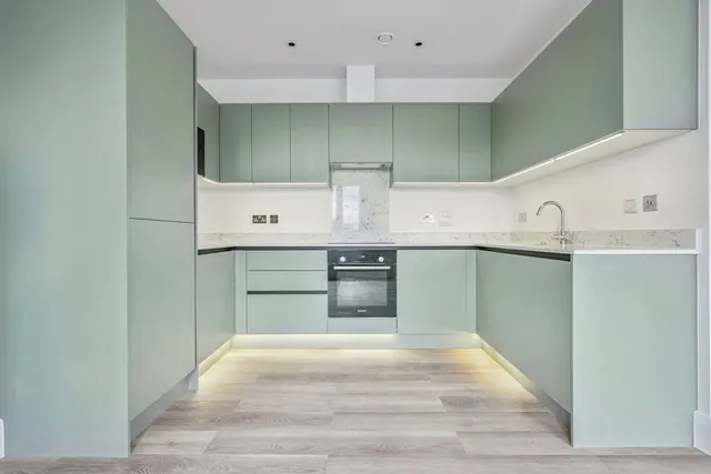 Wetherby House, Northwood, HA6, photo 3