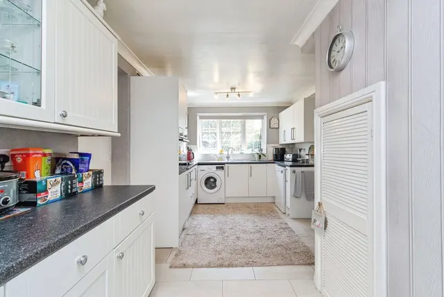 Guisbourne Avenue, Telford, TF5, photo 3