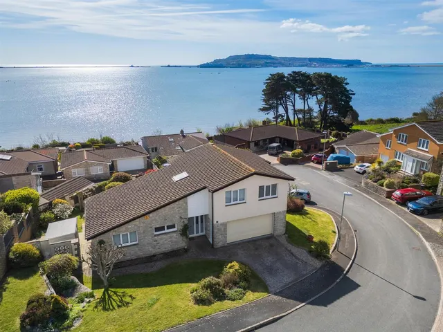 Redcliff View, Weymouth, DT4 8RW, photo 1