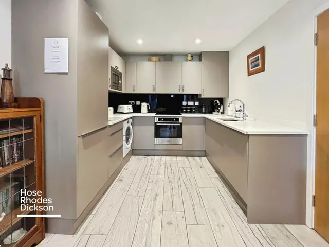 Grange Road, Sandown, PO36, photo 3