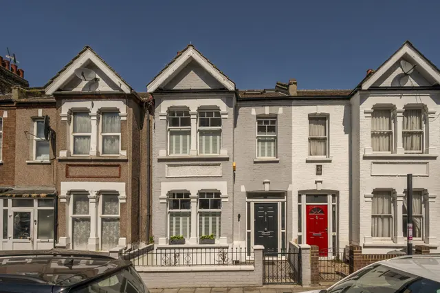 3 Twilley Street, London, photo 1