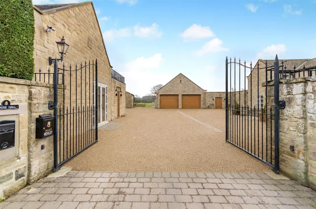 Photo 2 — Brearton, Harrogate, North Yorkshire, HG3 3BX
