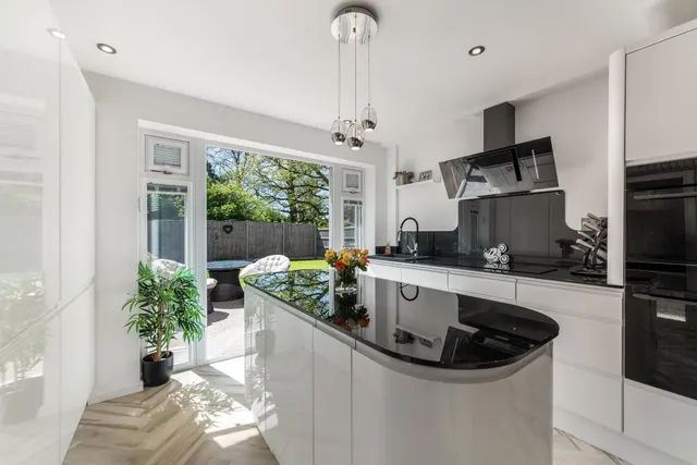 Photo 3 — Tysoe Close Ipsley, Redditch, B98 0TB