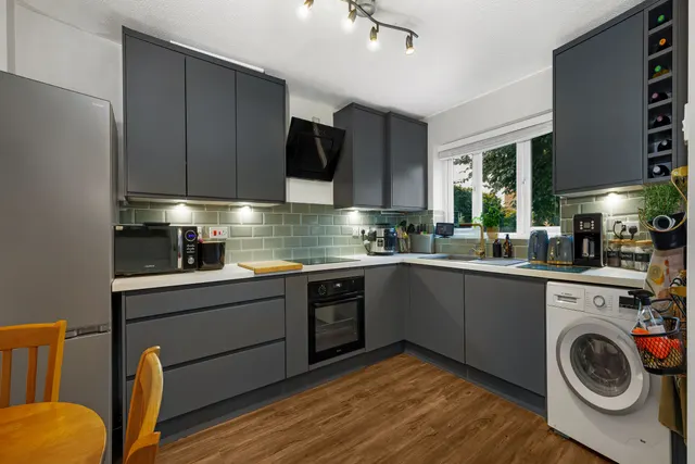 Davidson Avenue, Leamington Spa, CV31, photo 2