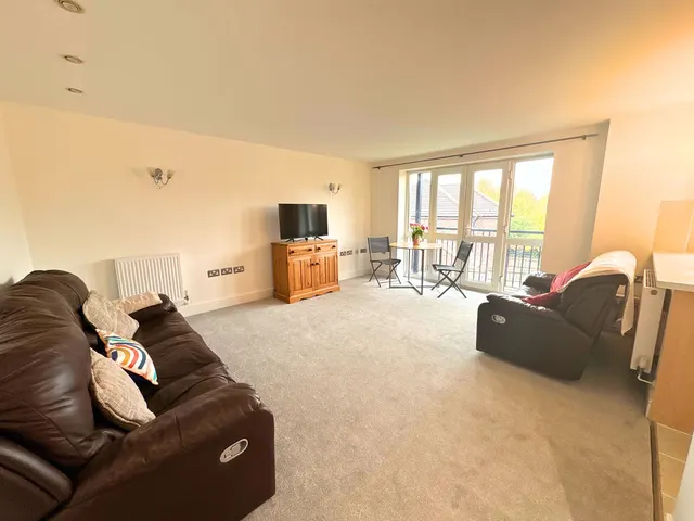 Juniper Lane, Flackwell Heath, HP10, photo 2