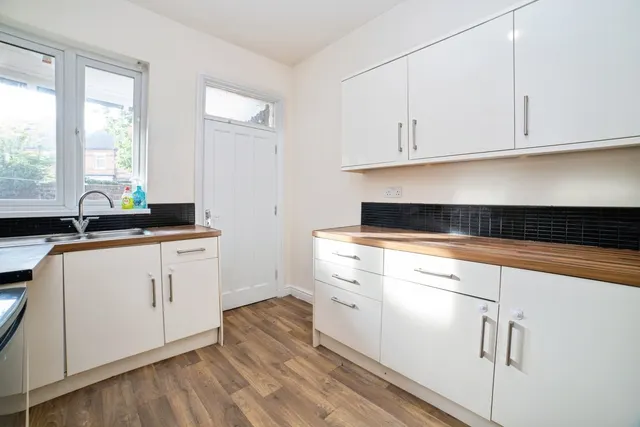 Photo 2 — West Hill Avenue, Mansfield, Nottinghamshire, NG18
