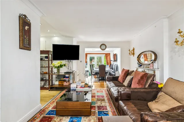 Vyner Road, London, W3, photo 2