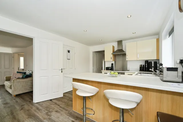 Photo 3 — Wrag View, Highworth, Swindon
