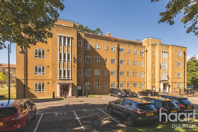 Kingswood Estate, London, SE21, photo 1