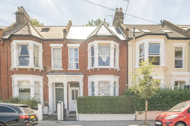 Ravenslea Road, London, SW12, photo 1