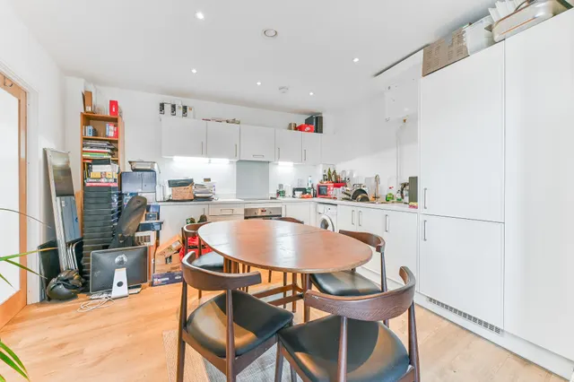 Photo 3 — Flat 19, Ikon House, CROYDON