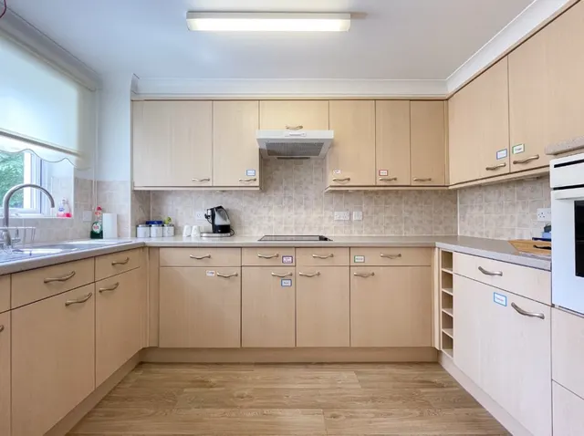 Nelson Court, Glen View, DA12, photo 3