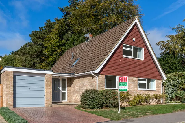 Beverley Close, Marlow, SL7, photo 1
