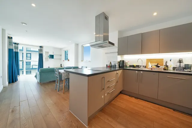 Bessemer Place, North Greenwich, SE10, photo 1