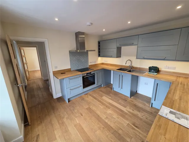 Back Chapel Street, Llanrhaeadr Ym Mochnant, photo 3