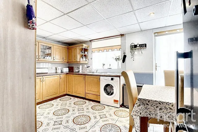 Mimosa Close, Harold Hill, RM3, photo 2