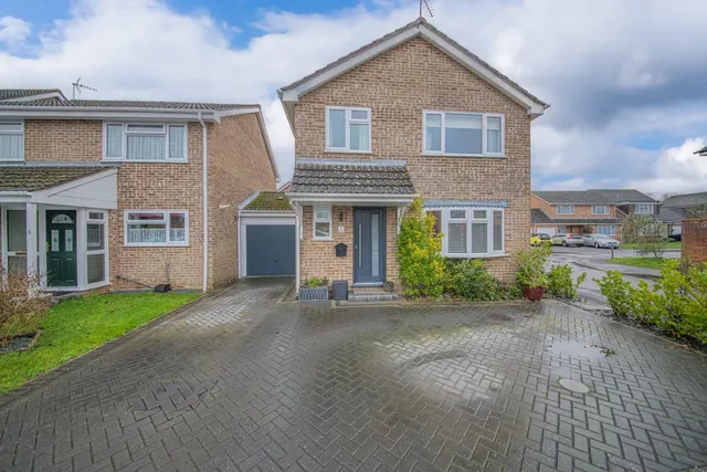 1 Noyce Drive, Fair Oak, EASTLEIGH, Hampshire, SO50 7LT, photo 1