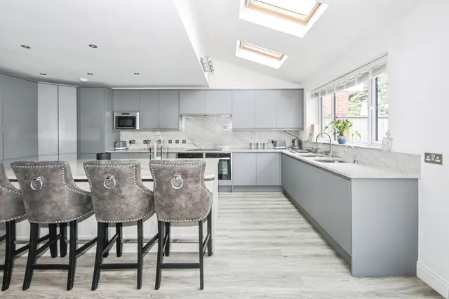 Laurels Crescent, Balsall Common, CV7, photo 2