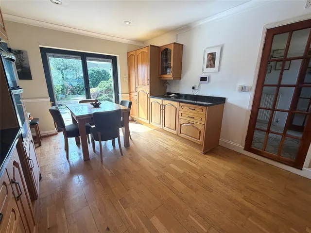 Woodland Crescent, Milford Haven, SA73, photo 3