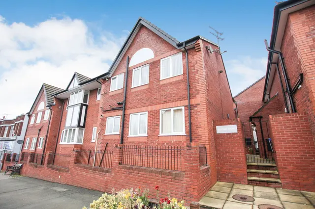 Clwyd Avenue, Prestatyn, Denbighshire, LL19 9NJ, photo 1