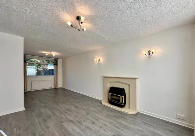 Rosewood Avenue, Droylsden, M43, photo 2