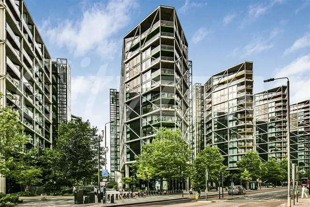 3 Riverlight Quay, London, SW11 8AU, photo 1
