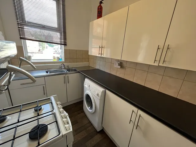 Pearson Avenue, Leeds, LS6, photo 3