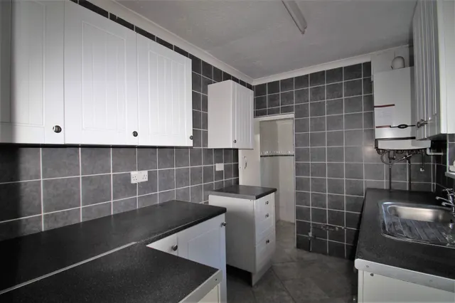 Photo 2 — The Brent, Dartford