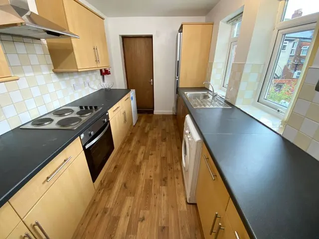 Helmsley Road, Newcastle upon Tyne, NE2, photo 3