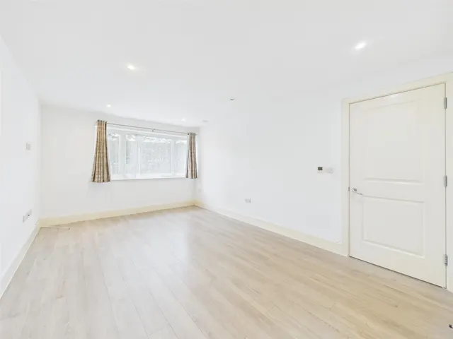 Photo 3 — Pembroke Road, Ruislip, HA4 8PP