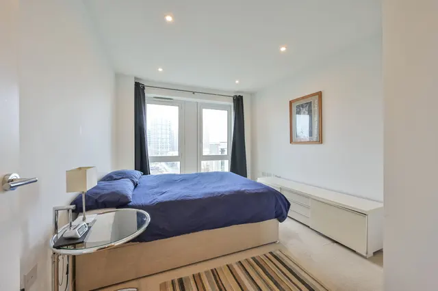 Photo 3 — 50 Kennet House, 8 Enterprise Way, London