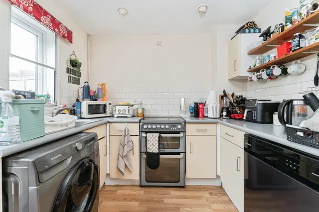 Kestrel Close, Bury St. Edmunds, IP28, photo 3