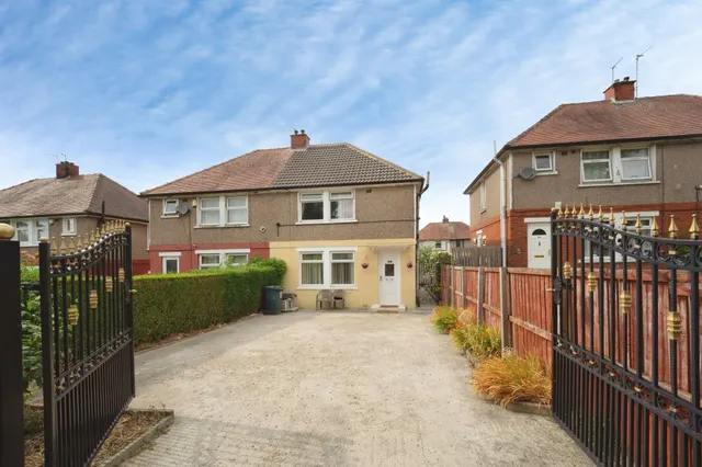 Swain House Road, Bradford, photo 1