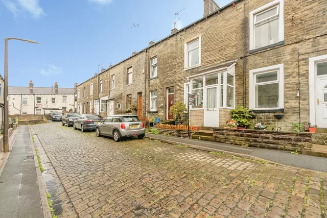 Mitchell Street, Colne, BB8, photo 2
