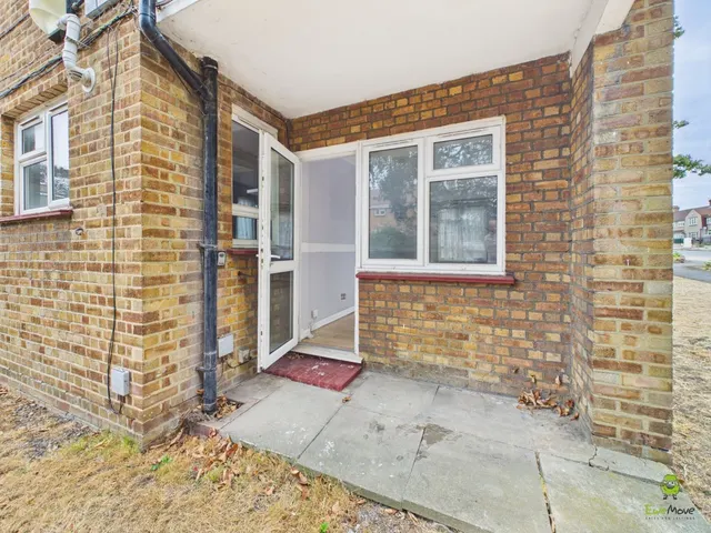 Woolwich Road, London, SE2, photo 1