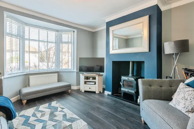 Meadowlands Avenue, Barrow-In-Furness, LA13, photo 2