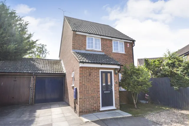 with 3 bedrooms in Takeley, Bishop's Stortford, CM22, photo 1
