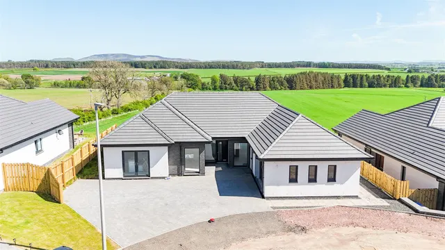Bertram Avenue, Kersewell, Carnwath, ML11 8TB, photo 1