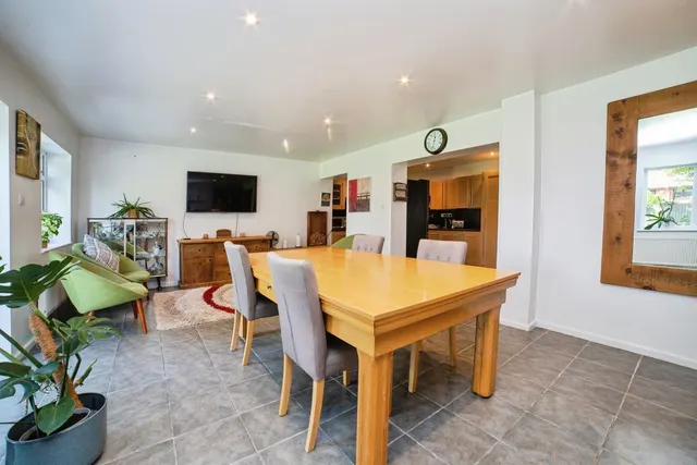 Photo 2 — Talbot Crescent, Hasland, Chesterfield, Derbyshire, S41
