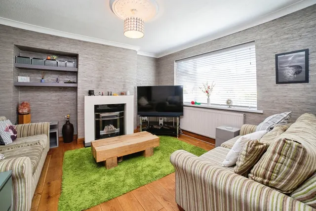 Photo 3 — Talbot Crescent, Hasland, Chesterfield, Derbyshire, S41