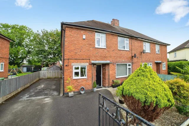 Talbot Crescent, Hasland, Chesterfield, Derbyshire, S41, photo 1
