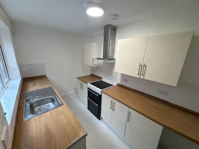 Vernon Road, Kirkby-in-Ashfield, NG17, photo 2