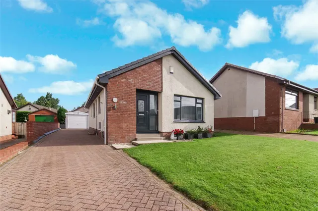 Bishopdale, Stewartfield, East Kilbride, South Lanarkshire, G74, photo 1