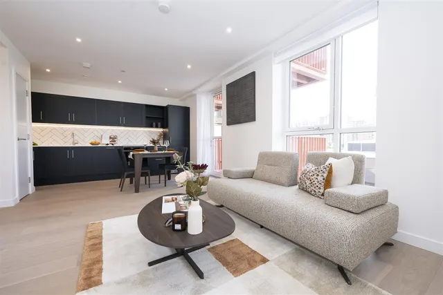Fulton Road, Wembley, HA9, photo 2