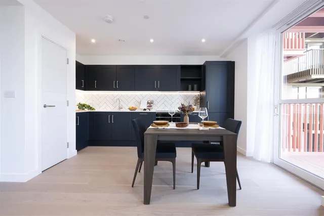 Fulton Road, Wembley, HA9, photo 1